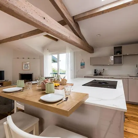 Views Keyweek Duplex And Terrace Right Above The Golf Daire Biarritz