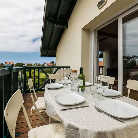 Διαμέρισμα Views Keyweek Duplex And Terrace Right Above The Golf *